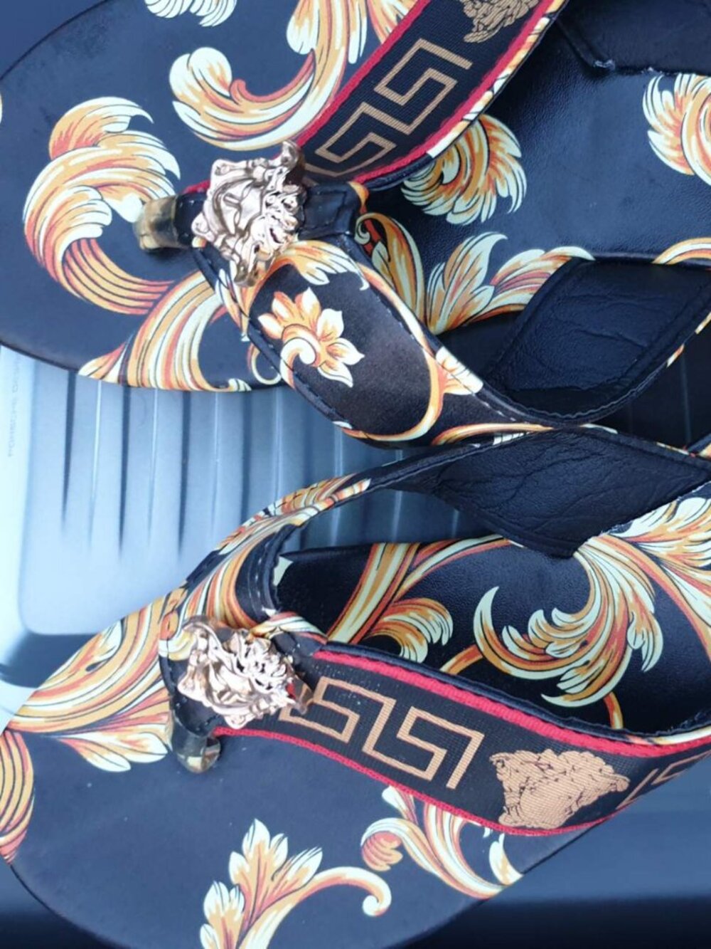 Medusa Thong Sandals Black Yellow Flip Flops Summer Casual Fashion Women size 7